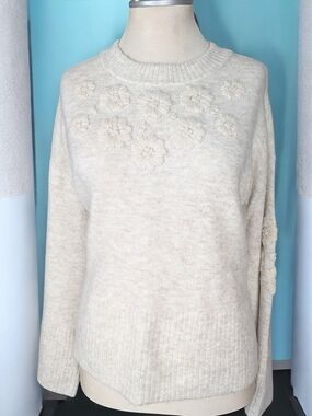 CeCe Oversized Cream Floral-Appliqué Mock Neck Sweater Bell Sleeves High Low Hem